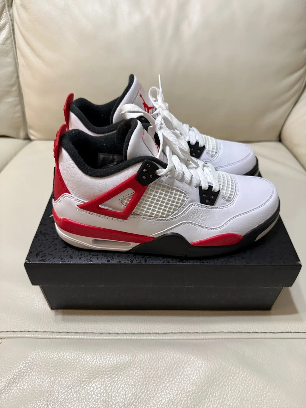 Air Jordan 4 Retro (GS) 408452 161 Size 7Y